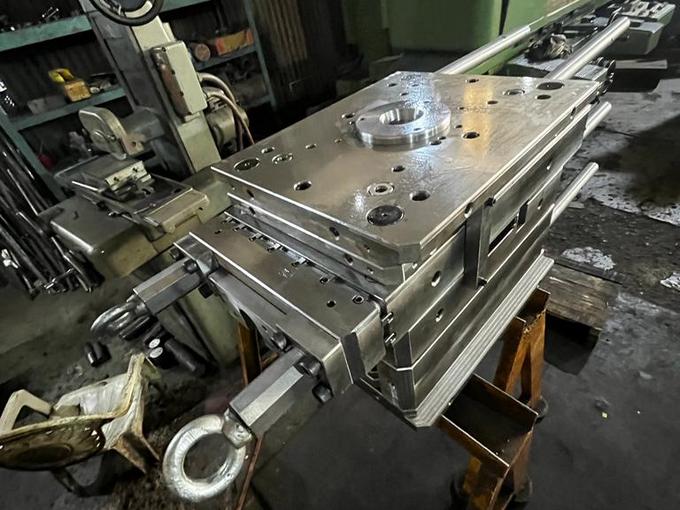 MOULD BASE