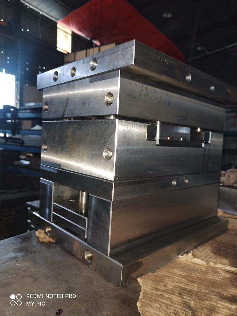 MOULD BASE