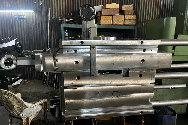 MOULD BASE